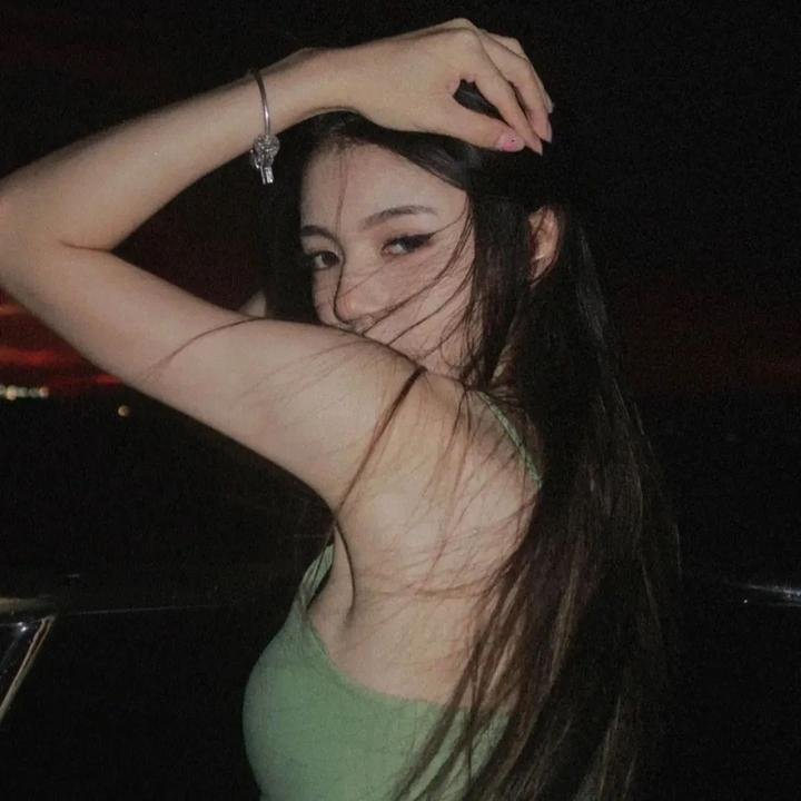 女主从剧本中跑出来了女主非要改剧本